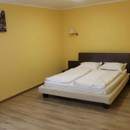 латориця Hotell *